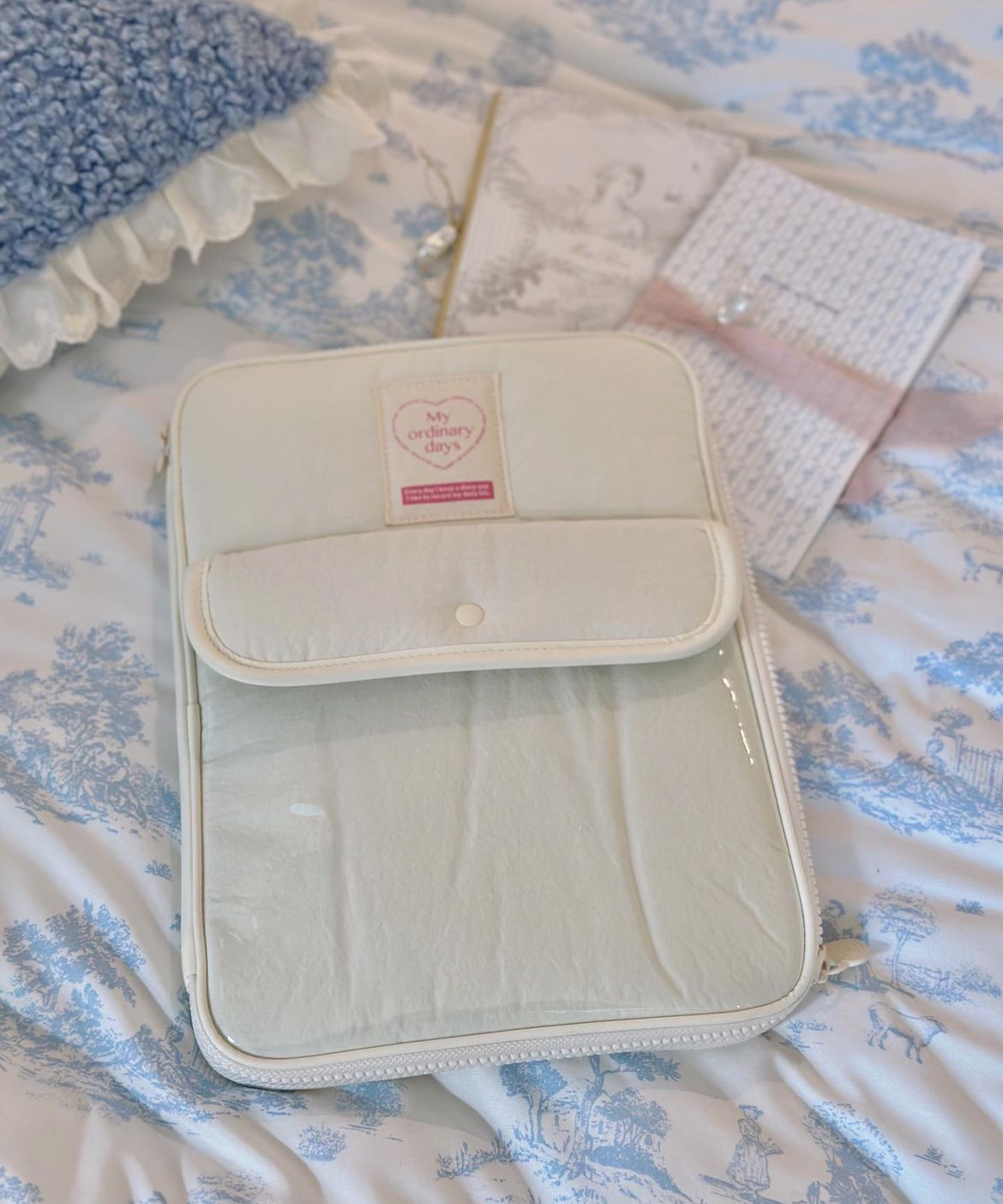 Tablethoes van nylon, wit