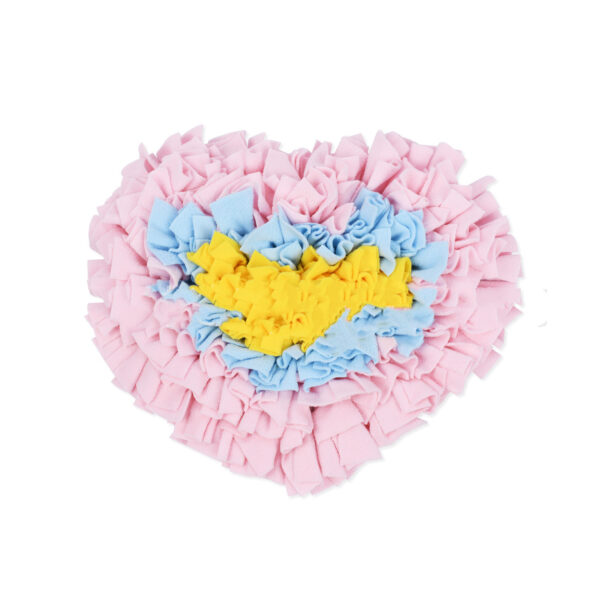Heart-shaped snuffle mat for pets, pink
