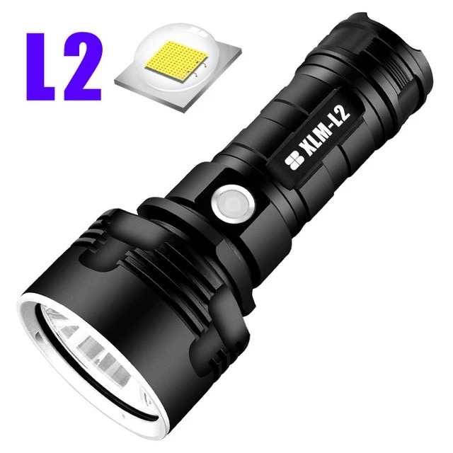 Powerful LED flashlight with adjustable focus