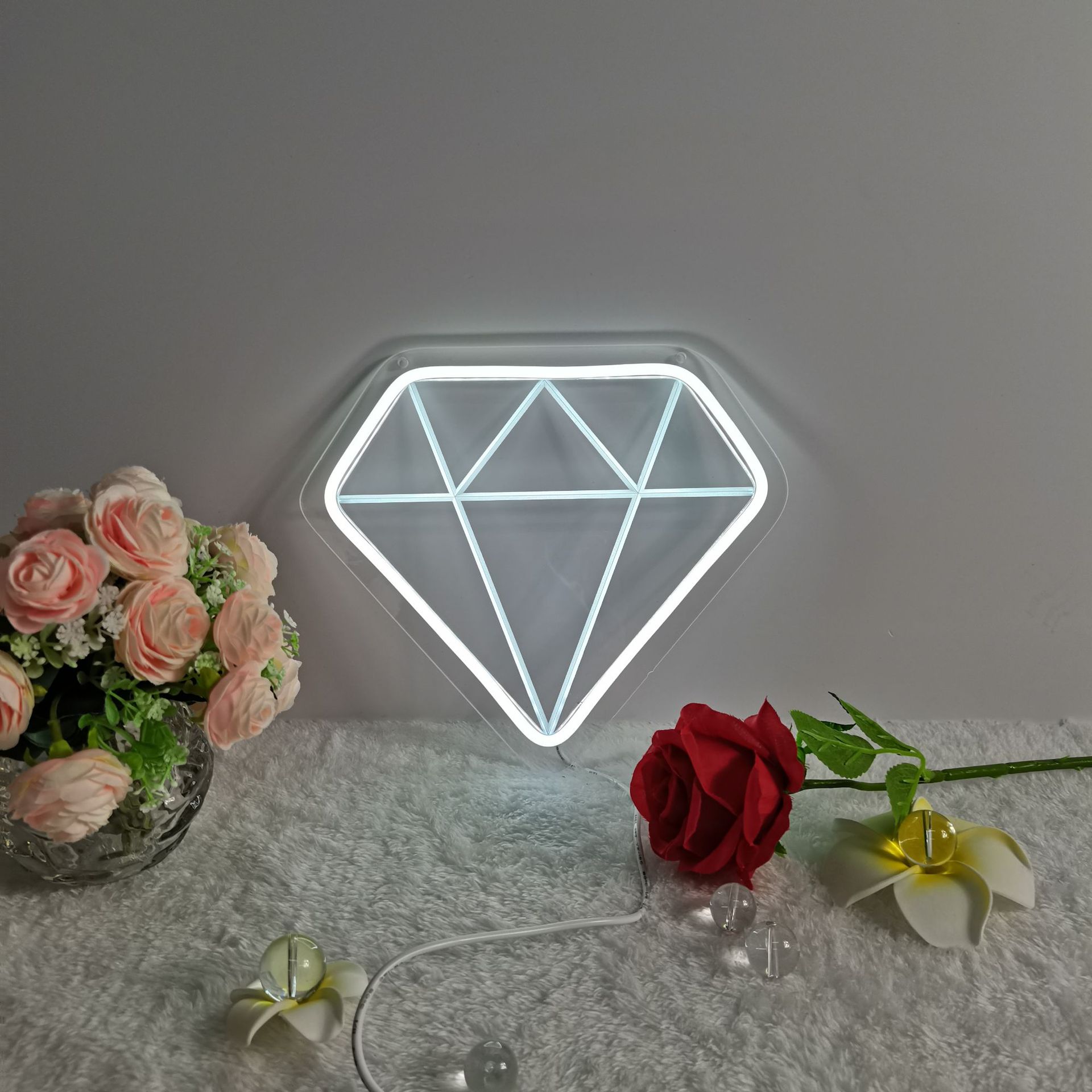 Neon nachtlampje in diamantvorm, roze - Afbeelding 6