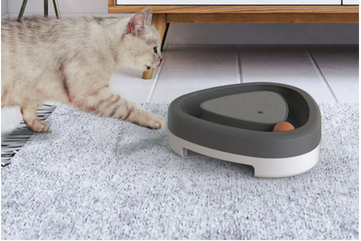 Electric turntable cat toy with feather, blue - Image 2