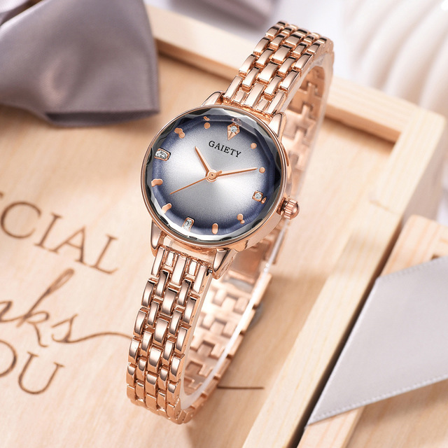 Women's watch with metal strap, red - Image 2