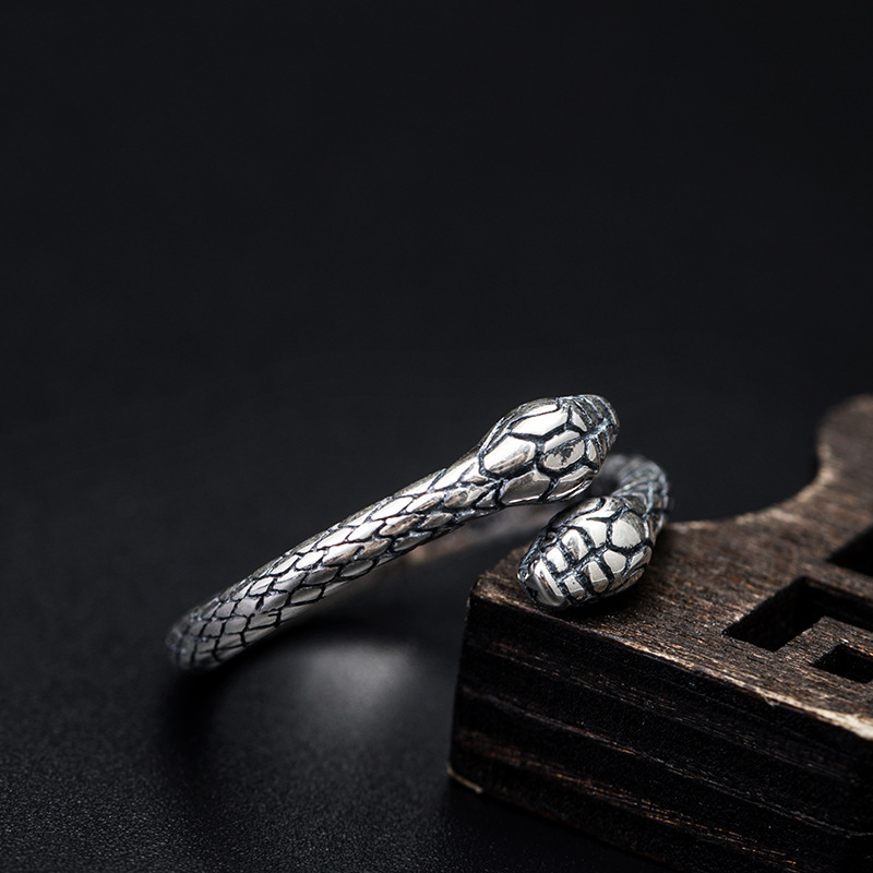 Anillo de plata con cabeza de serpiente - Imagen 3