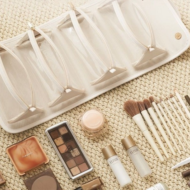 Foldable large toiletry bag, beige - Image 3