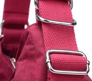 Nylon shoulder bag with zip and inner pockets, grape purple - Image 5