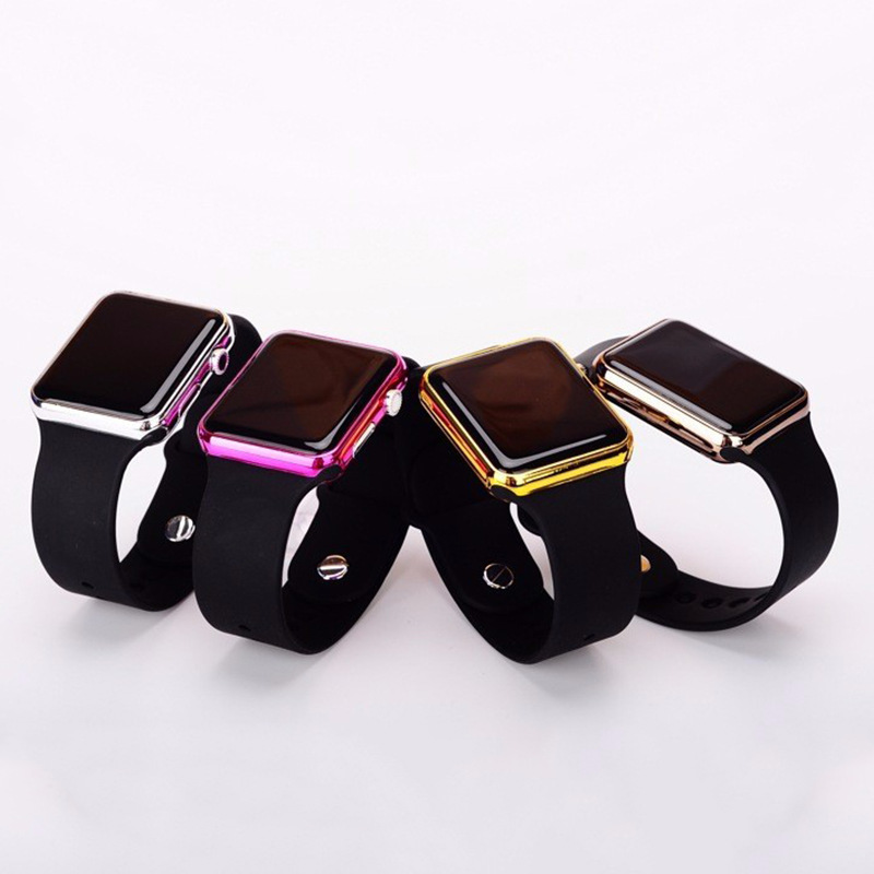 Digital led watch with silicone strap - Image 5