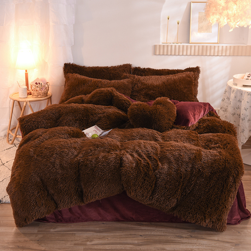 Bedding set with leopard print, plush - Image 6