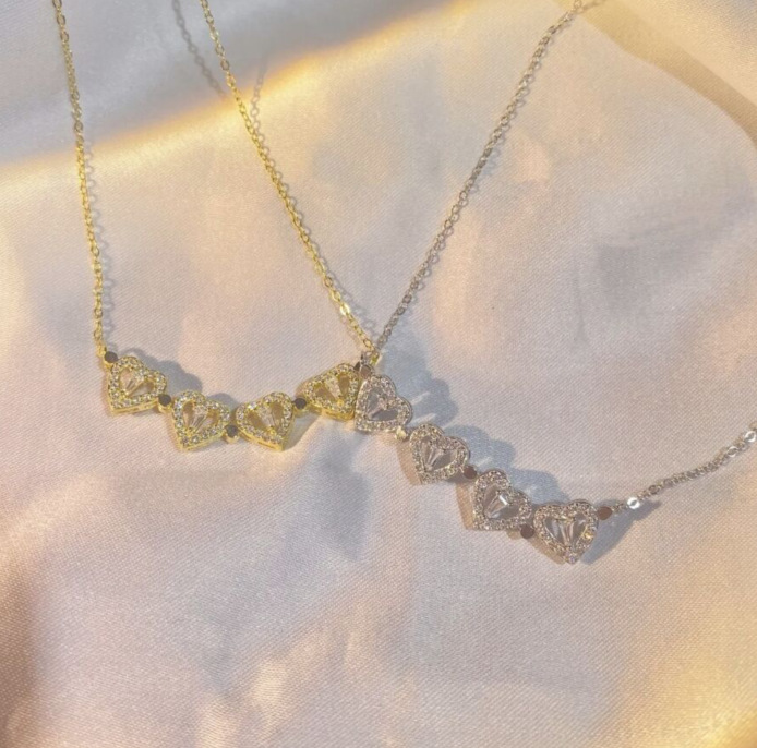 Collar de corazones magnéticos en trébol, dorado - Imagen 4