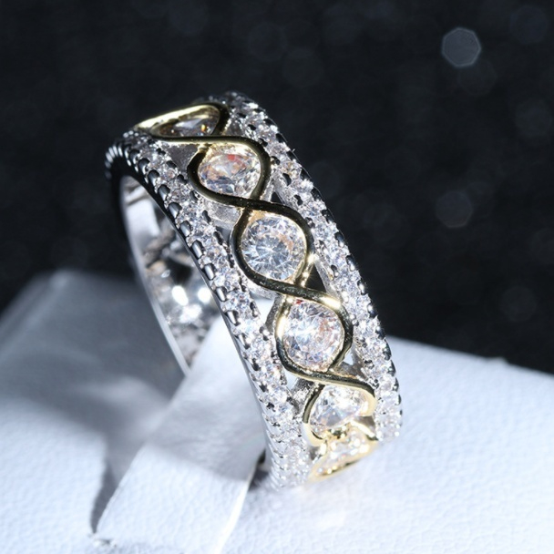 Bague femme élégante avec zircons, dorée – Image 2