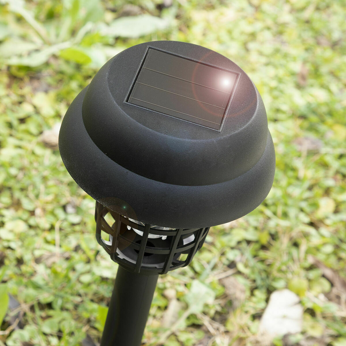 Muggendodende tuinlamp die werkt op zonne-energie InnovaGoods 4 Stuks - Afbeelding 8