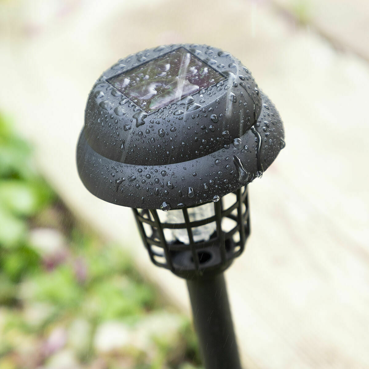 Muggendodende tuinlamp die werkt op zonne-energie InnovaGoods 4 Stuks - Afbeelding 10