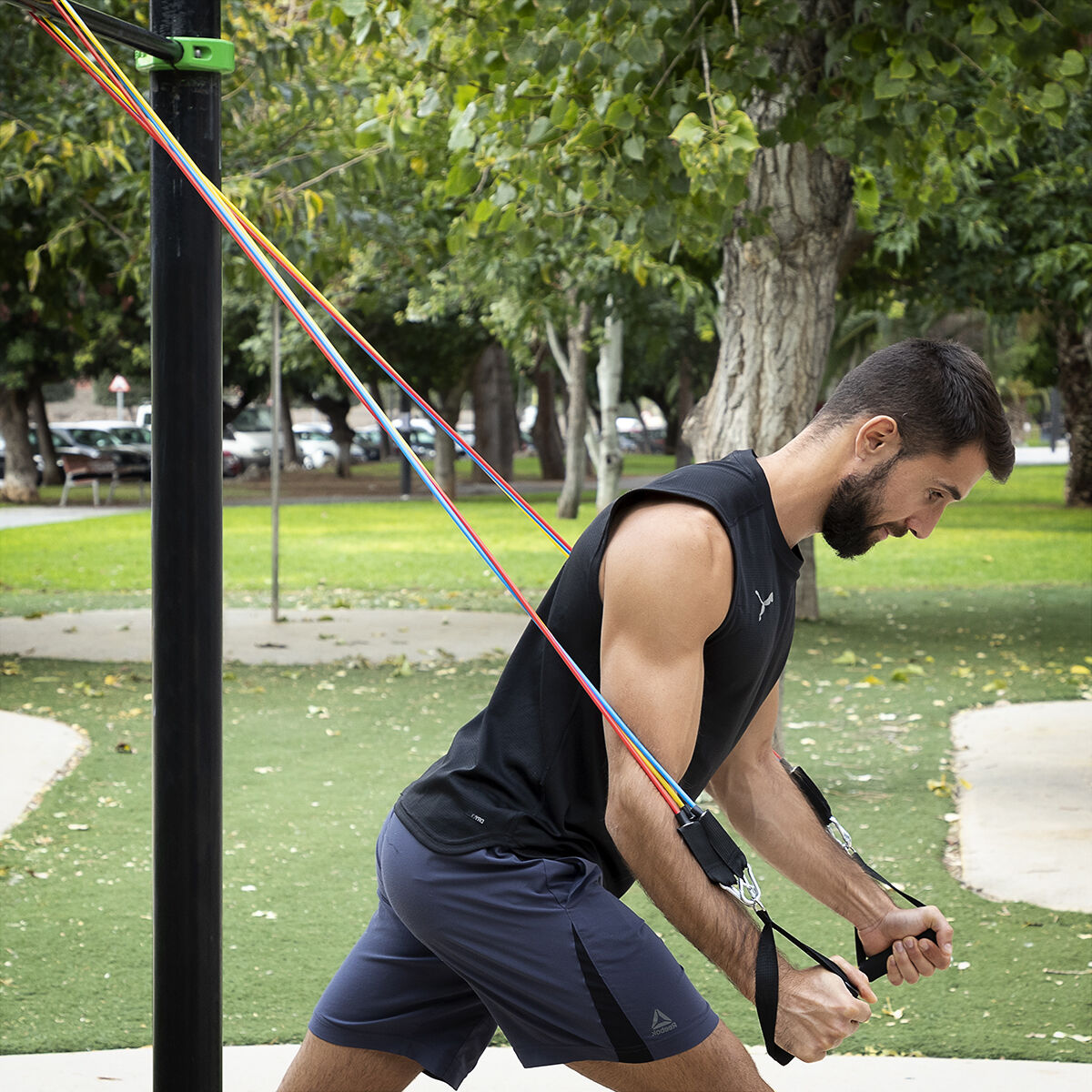 Pack Plataforma Vibratória com Altifalante, Controlo Remoto e Bandas de Resistência com Guia de Exercícios InnovaGoods - Image 13