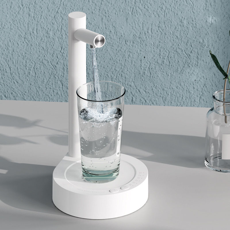 Aufladbare Wasserpumpe für Wasserflaschen, weiß