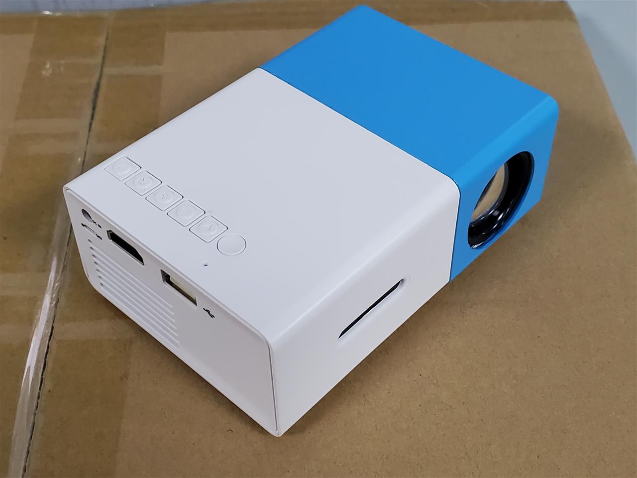Mini proyector con imagen hasta 1080p, amarillo - Imagen 7